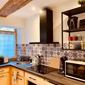 Hébergement de vacances Maison, Lescaleyest, Largentière